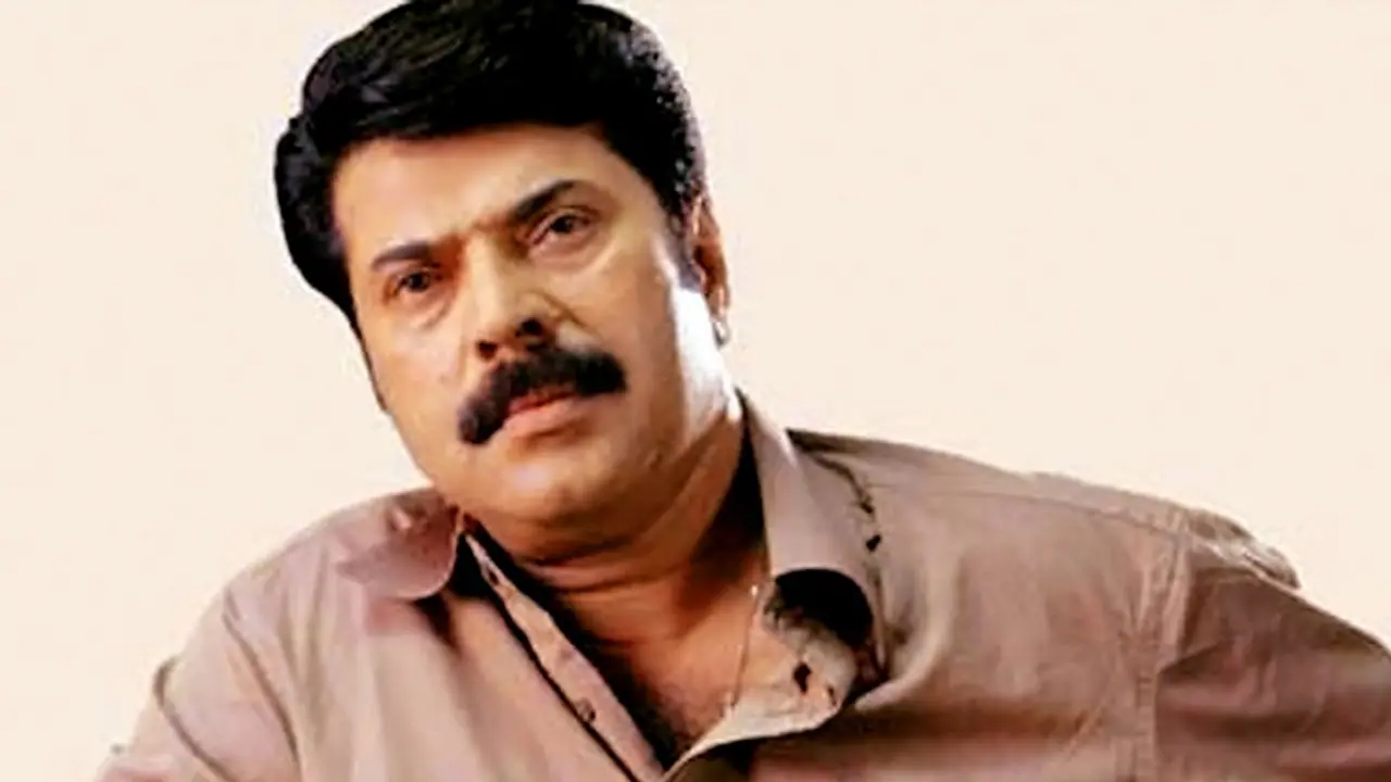 പ്രണവിന്റെ വരവ് ഗംഭീരമായി, അഭിനന്ദനങ്ങള്‍: മമ്മൂട്ടി