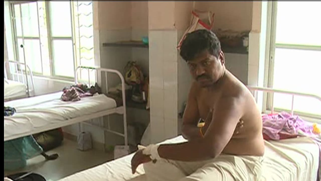 ಅಕ್ರಮ ಬಯಲಿಗೆಳೆದಿದ್ದಕ್ಕೆ ಶಾಸಕರ ಬೆಂಬಲಿಗರಿಂದ ಆರ್ಟಿಐ ಕಾರ್ಯಕರ್ತನ ಮೇಲೆ ಹಲ್ಲೆ? ಅಕ್ರಮ ಬಯಲಿಗೆಳೆದಿದ್ದಕ್ಕೆ ಶಾಸಕರ ಬೆಂಬಲಿಗರಿಂದ ಆರ್ಟಿಐ ಕಾರ್ಯಕರ್ತನ ಮೇಲೆ ಹಲ್ಲೆ?