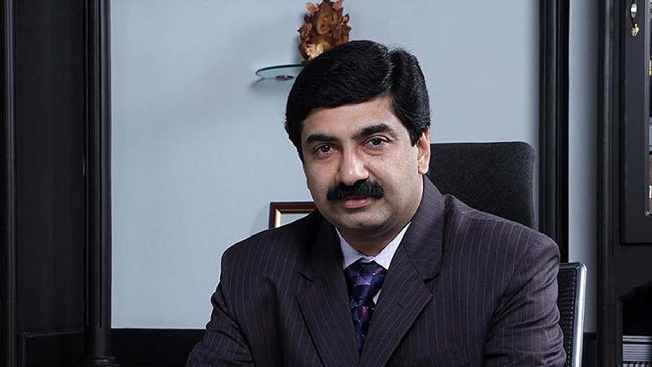 അറസ്റ്റിലായ കൃഷ്ണദാസിനെ വിട്ടയച്ചു അറസ്റ്റിലായ കൃഷ്ണദാസിനെ വിട്ടയച്ചു