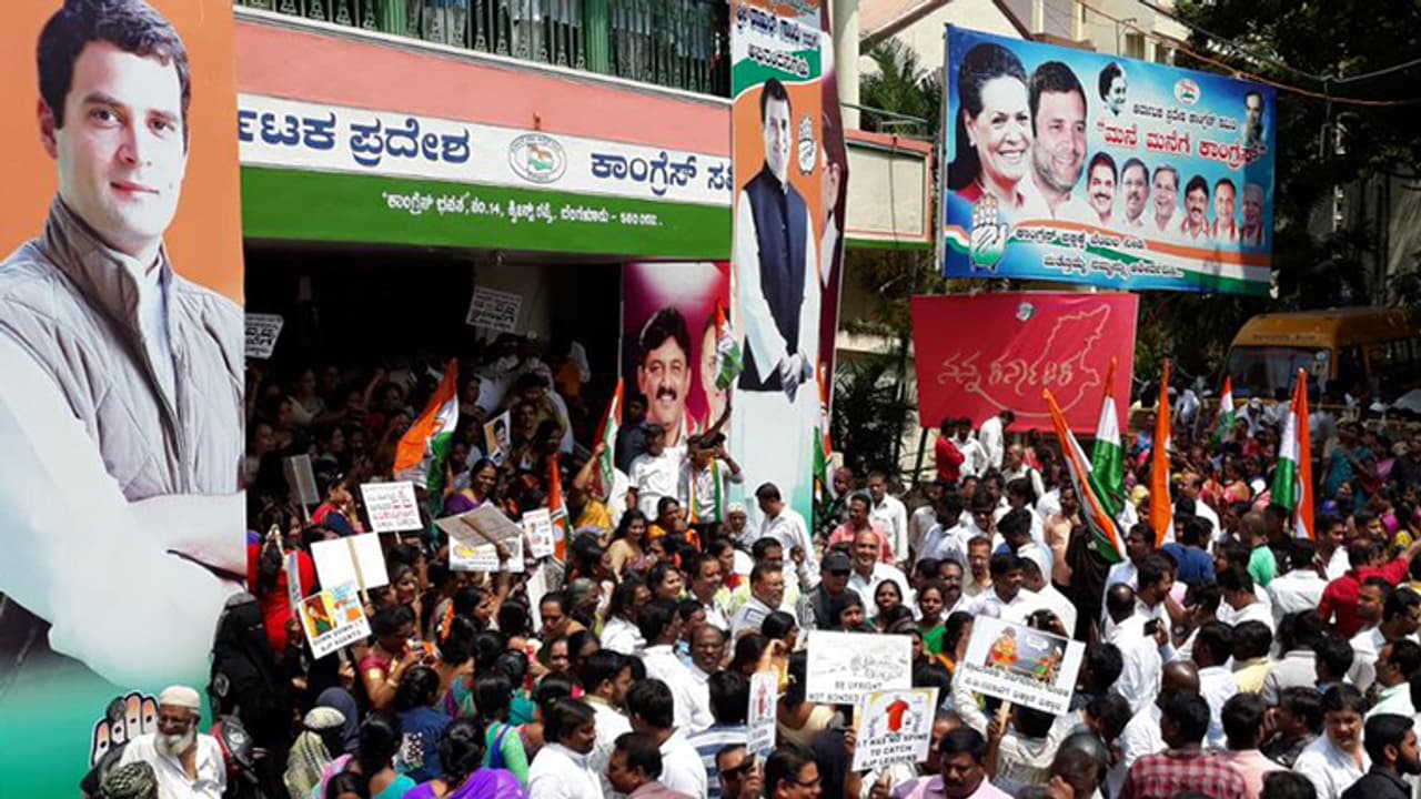 കര്ണ്ണാടക തെരഞ്ഞെടുപ്പ്; ജയനഗര് മണ്ഡലം ബിജെപിയില് നിന്ന് കോണ്ഗ്രസ് പിടിച്ചെടുത്തു കര്ണ്ണാടക തെരഞ്ഞെടുപ്പ്; ജയനഗര് മണ്ഡലം ബിജെപിയില് നിന്ന് കോണ്ഗ്രസ് പിടിച്ചെടുത്തു