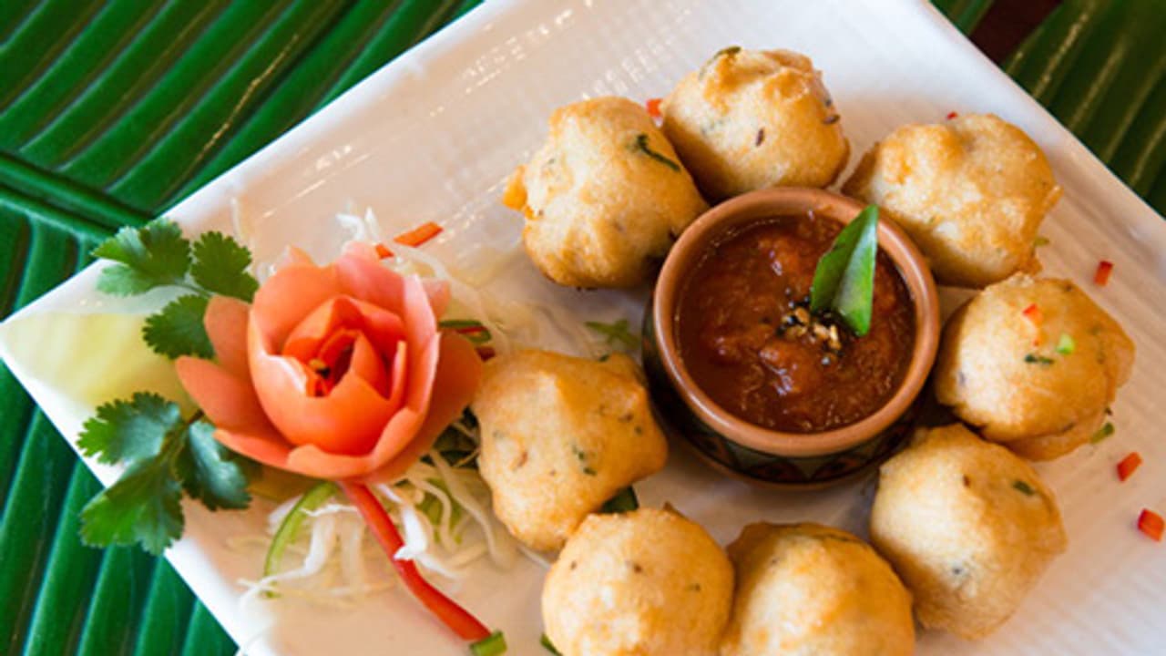 ಮನೆಯೇ ಮಂತ್ರಾಲಯ, ಬ್ರೆಡ್ ಮಸಾಲ, ಗೋಳಿಬಜೆ ಮಾಡೋದು ಹೇಗೆ? ಒಳ್ಳೆ ಕಾಂಬಿನೇಶನ್ ಗುರು! ಮನೆಯೇ ಮಂತ್ರಾಲಯ, ಬ್ರೆಡ್ ಮಸಾಲ, ಗೋಳಿಬಜೆ ಮಾಡೋದು ಹೇಗೆ? ಒಳ್ಳೆ ಕಾಂಬಿನೇಶನ್ ಗುರು!