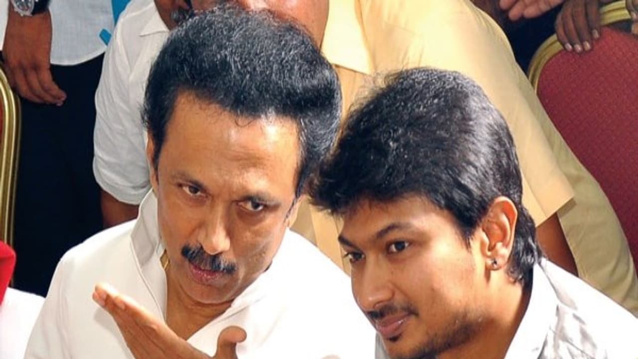 ’நிதி’யை சமாளிப்போம்ன்னு சொன்ன அமைச்சருக்கு ’நிதி’யை வைத்தே பதிலடி கொடுத்த உதயநிதி...! ’நிதி’யை சமாளிப்போம்ன்னு சொன்ன அமைச்சருக்கு ’நிதி’யை வைத்தே பதிலடி கொடுத்த உதயநிதி...!