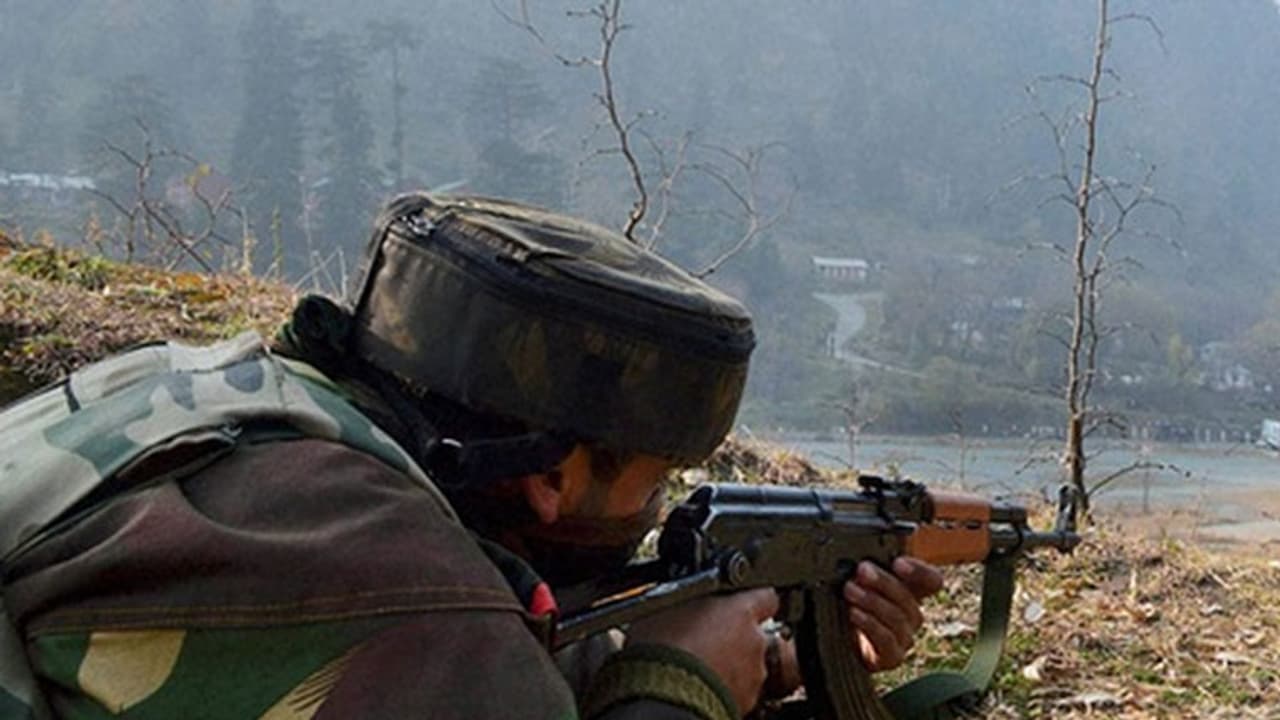 ಉರಿ ಸೆಕ್ಟರ್'ನಲ್ಲಿ ಸೇನಾ ಕಚೇರಿ ಮೇಲೆ ಉಗ್ರರ ದಾಳಿ ಪ್ರಕರಣ: ಹುತಾತ್ಮ ಯೋಧರ ಸಂಖ್ಯೆ 20ಕ್ಕೆ ಏರಿಕೆ ಉರಿ ಸೆಕ್ಟರ್'ನಲ್ಲಿ ಸೇನಾ ಕಚೇರಿ ಮೇಲೆ ಉಗ್ರರ ದಾಳಿ ಪ್ರಕರಣ: ಹುತಾತ್ಮ ಯೋಧರ ಸಂಖ್ಯೆ 20ಕ್ಕೆ ಏರಿಕೆ