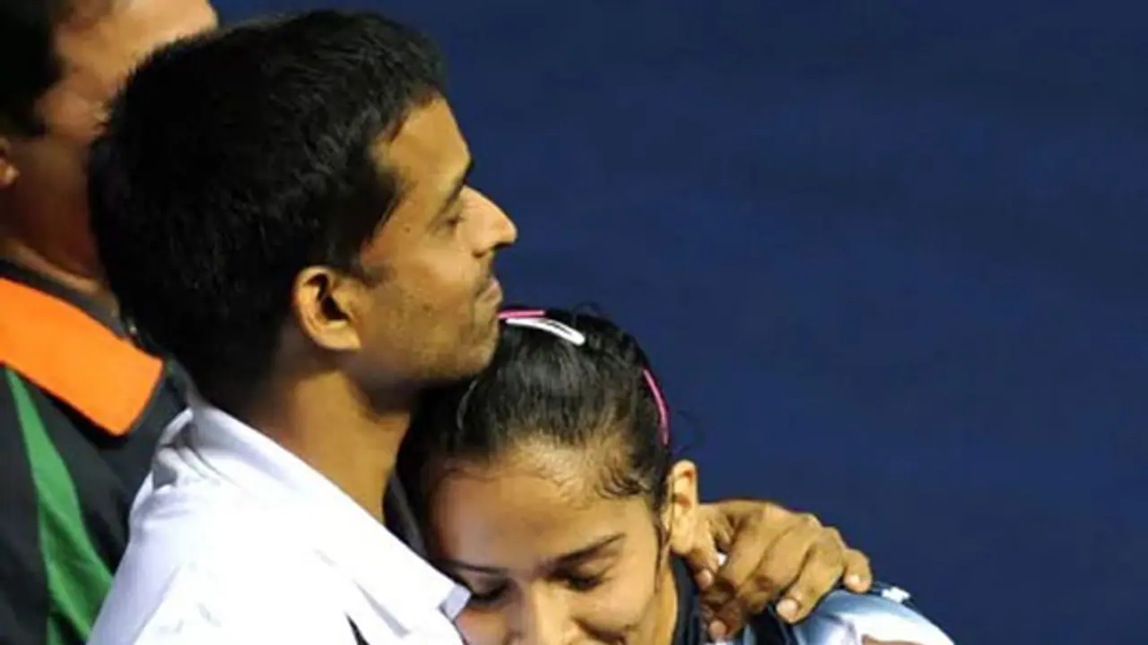 Saina Nehwal goes back to train under Pullela Gopichand Saina Nehwal goes back to train under Pullela Gopichand