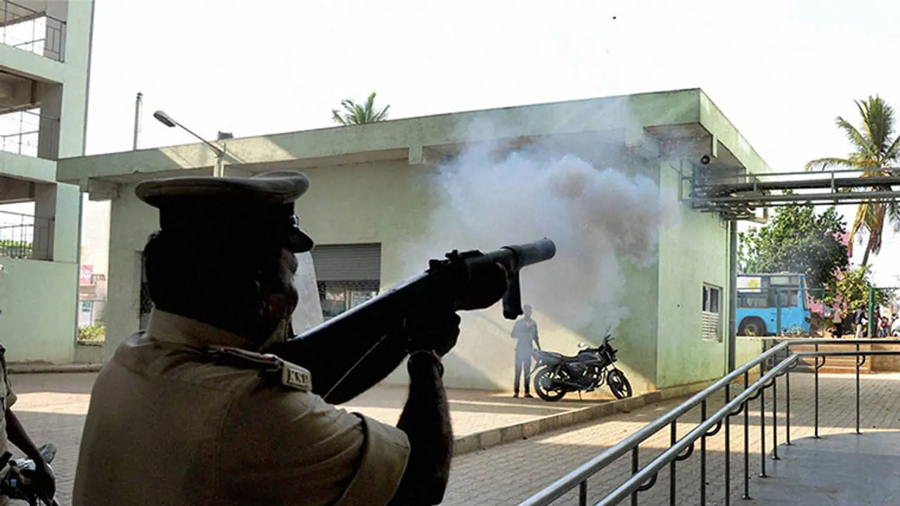 Bengaluru: Two injured in police firing Bengaluru: Two injured in police firing