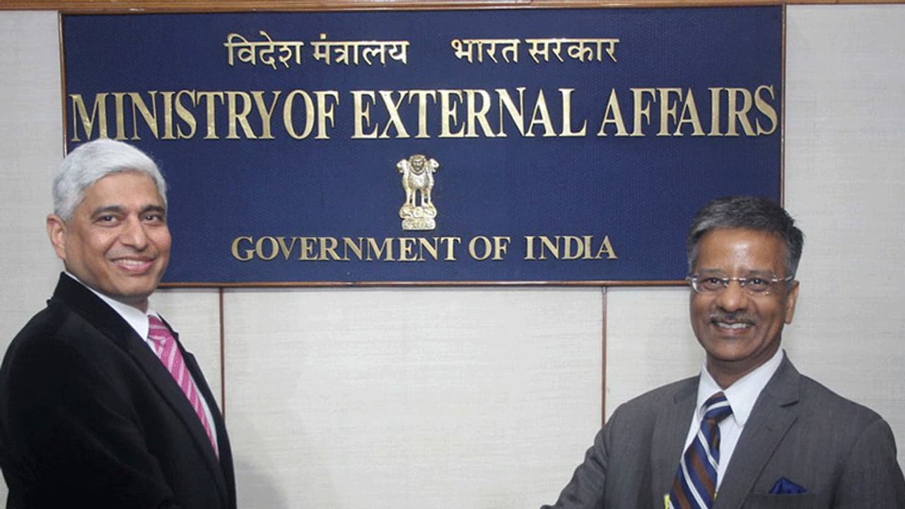 ವಿದೇಶಾಂಗ ಇಲಾಖೆಗೆ ನೂತನ ವಕ್ತಾರ ಗೋಪಾಲ್ ಬಾಗ್ಲೆ ವಿದೇಶಾಂಗ ಇಲಾಖೆಗೆ ನೂತನ ವಕ್ತಾರ ಗೋಪಾಲ್ ಬಾಗ್ಲೆ