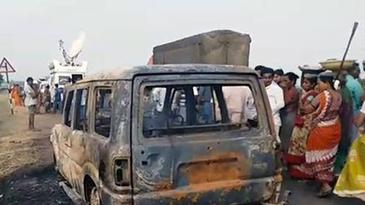 രണ്ടാം ഭാര്യയെ കൊല്ലാന് കാര് കത്തിച്ചു; ഒന്നാം ഭാര്യയെ രക്ഷിക്കാനും കഴിഞ്ഞില്ല, രണ്ടു പേരും വെന്ത് മരിച്ചു രണ്ടാം ഭാര്യയെ കൊല്ലാന് കാര് കത്തിച്ചു; ഒന്നാം ഭാര്യയെ രക്ഷിക്കാനും കഴിഞ്ഞില്ല, രണ്ടു പേരും വെന്ത് മരിച്ചു