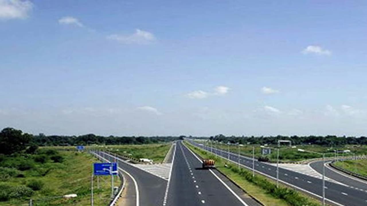 Centre will shell out ₹8000 crore for Telengana highways Centre will shell out ₹8000 crore for Telengana highways