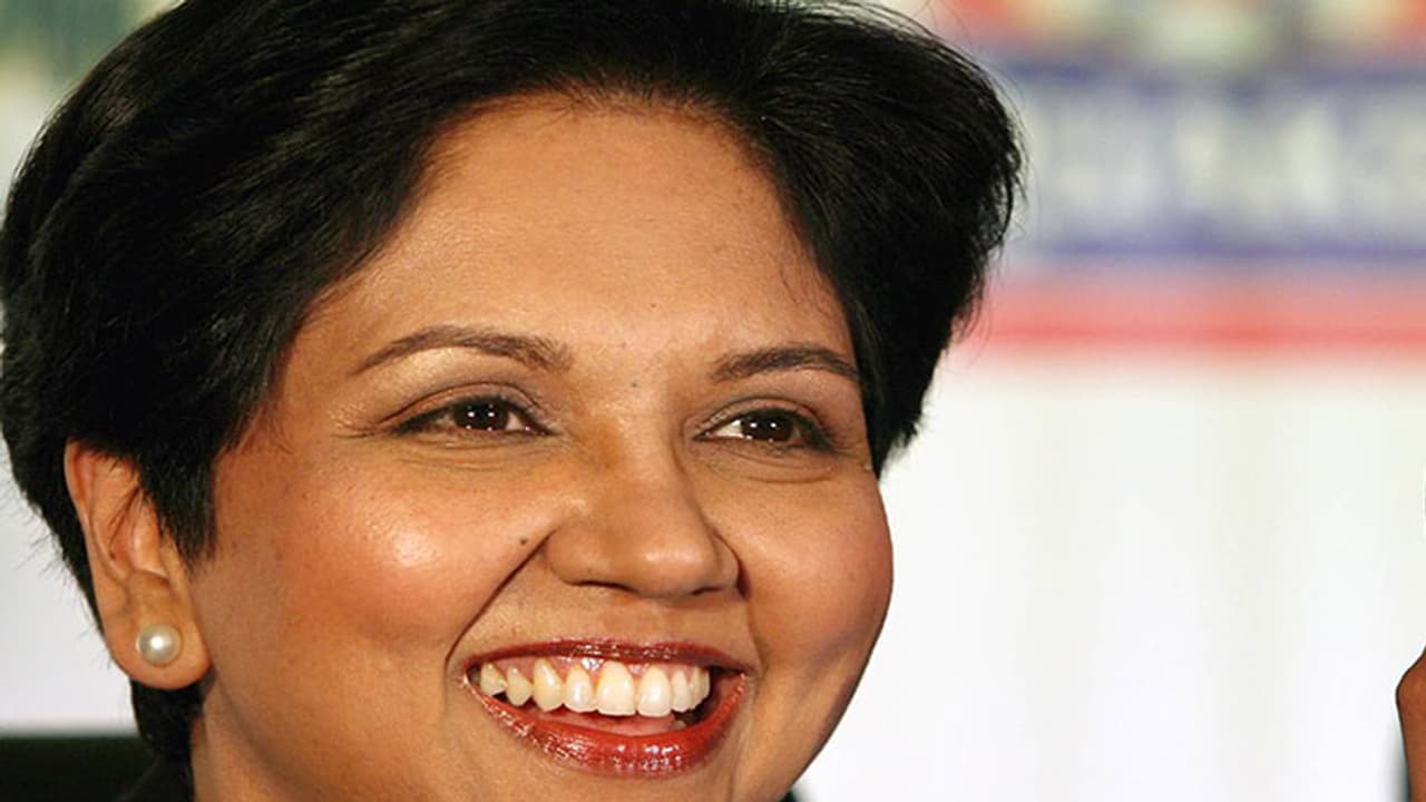 ഏറ്റവും ഉയര്ന്ന പ്രതിഫലം പറ്റുന്ന വനിത സിഇഒ ഇന്ദ്ര നൂയി ഏറ്റവും ഉയര്ന്ന പ്രതിഫലം പറ്റുന്ന വനിത സിഇഒ ഇന്ദ്ര നൂയി