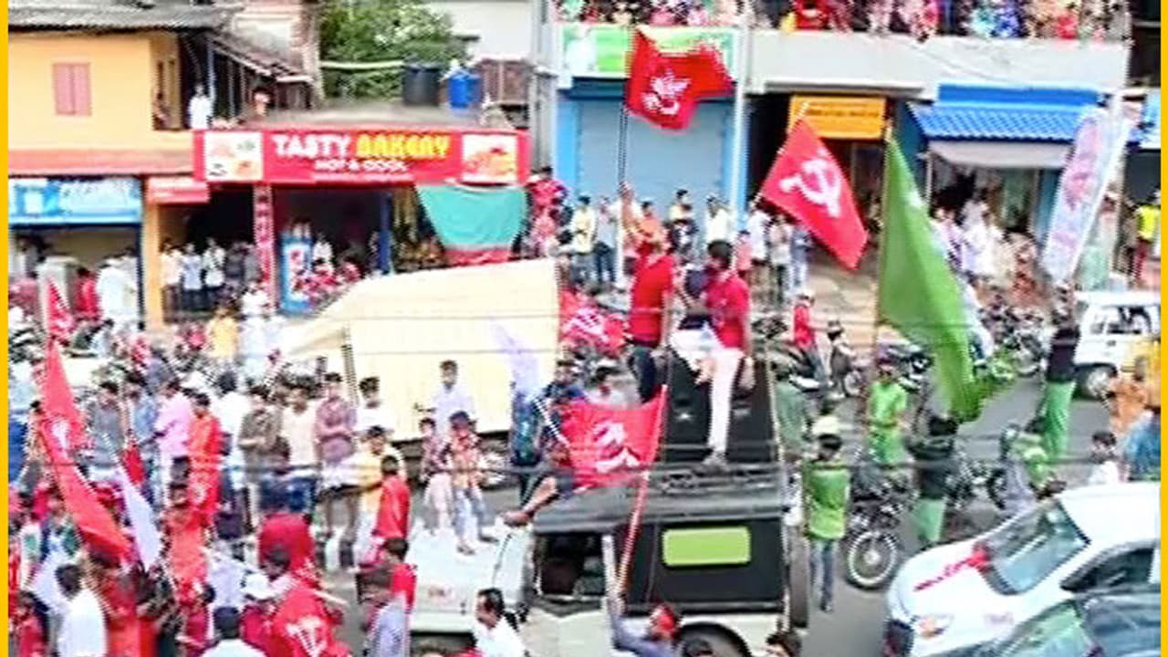 മലപ്പുറത്ത് ആഘോഷമായി കൊട്ടിക്കലാശം മലപ്പുറത്ത് ആഘോഷമായി കൊട്ടിക്കലാശം