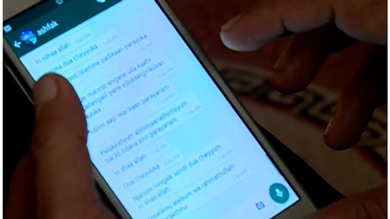 CPM leader booked for sending obscene messages to boy CPM leader booked for sending obscene messages to boy