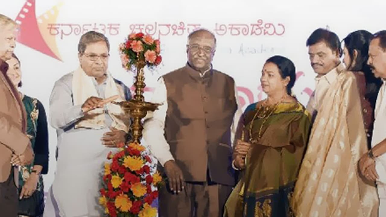 Know what CM says about Kannada film industry Know what CM says about Kannada film industry