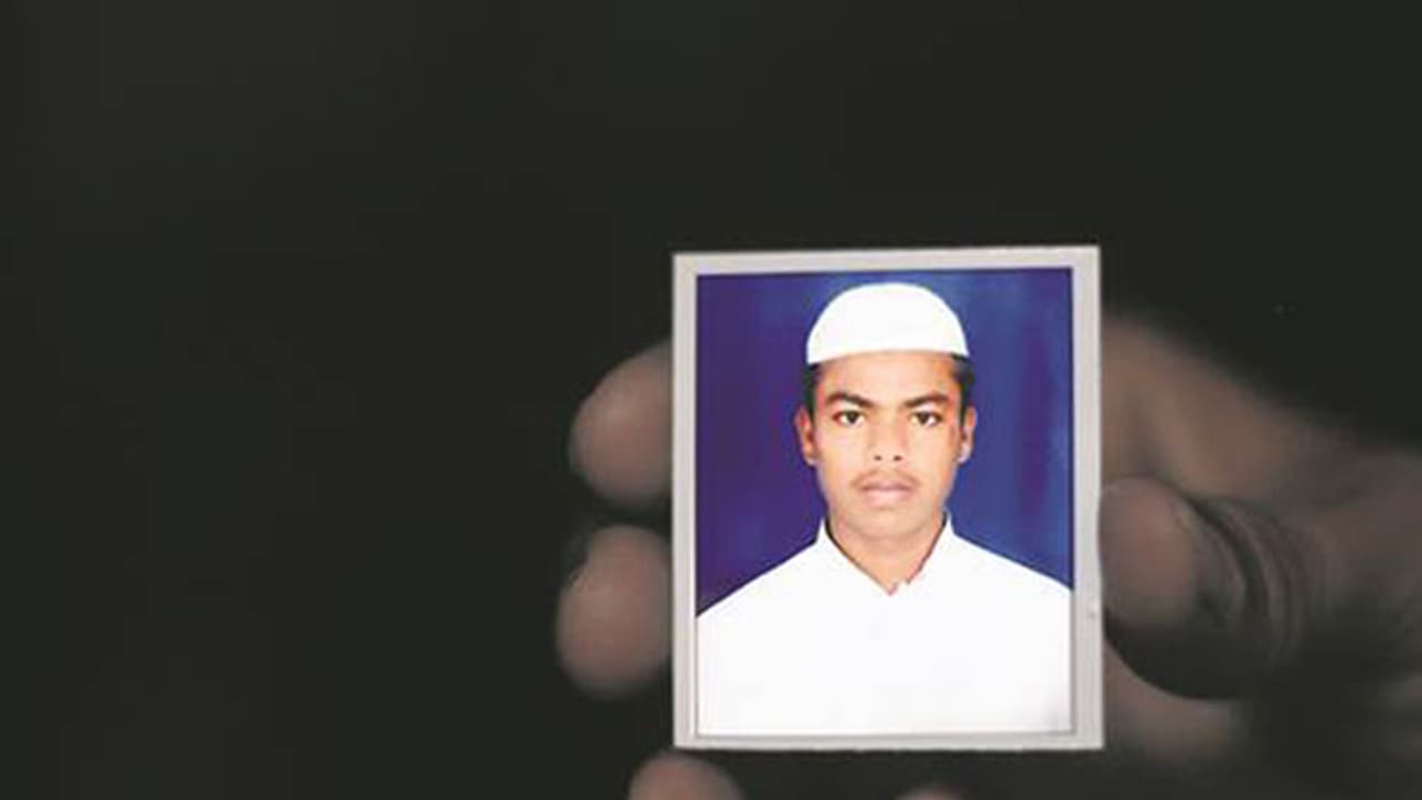 ജുനൈദിന്റെ കൊലപാതകം: മുഖ്യപ്രതി പിടിയില് ജുനൈദിന്റെ കൊലപാതകം: മുഖ്യപ്രതി പിടിയില്