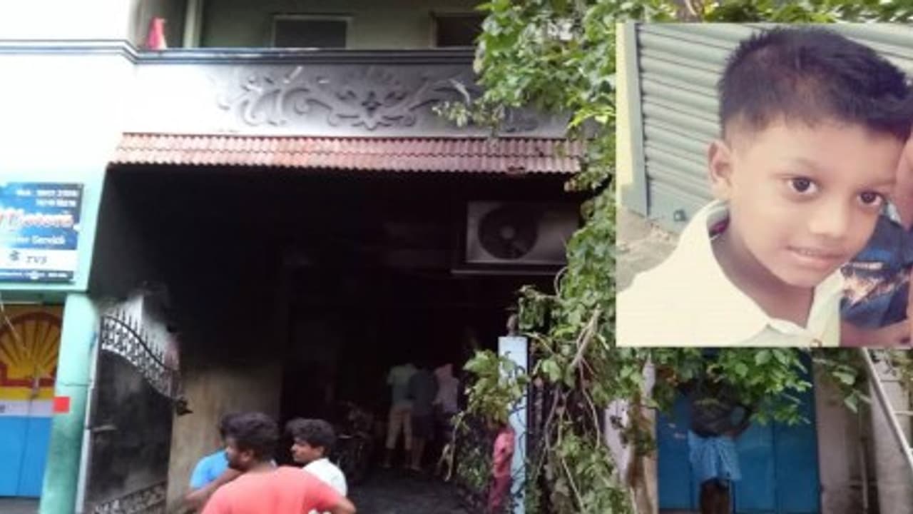 "சிறுவர்களின் உடல்களை பிரேத பரிசோதனை செய்ய கூடாது" உறவினர்கள் போர்க்கொடி "சிறுவர்களின் உடல்களை பிரேத பரிசோதனை செய்ய கூடாது" உறவினர்கள் போர்க்கொடி