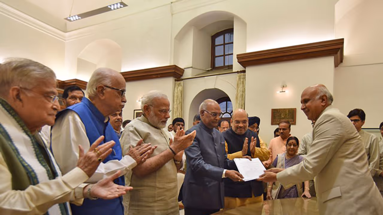 No Punches Pulled: Equation between Rashtrapati and Pradhan Mantri set to improve further No Punches Pulled: Equation between Rashtrapati and Pradhan Mantri set to improve further