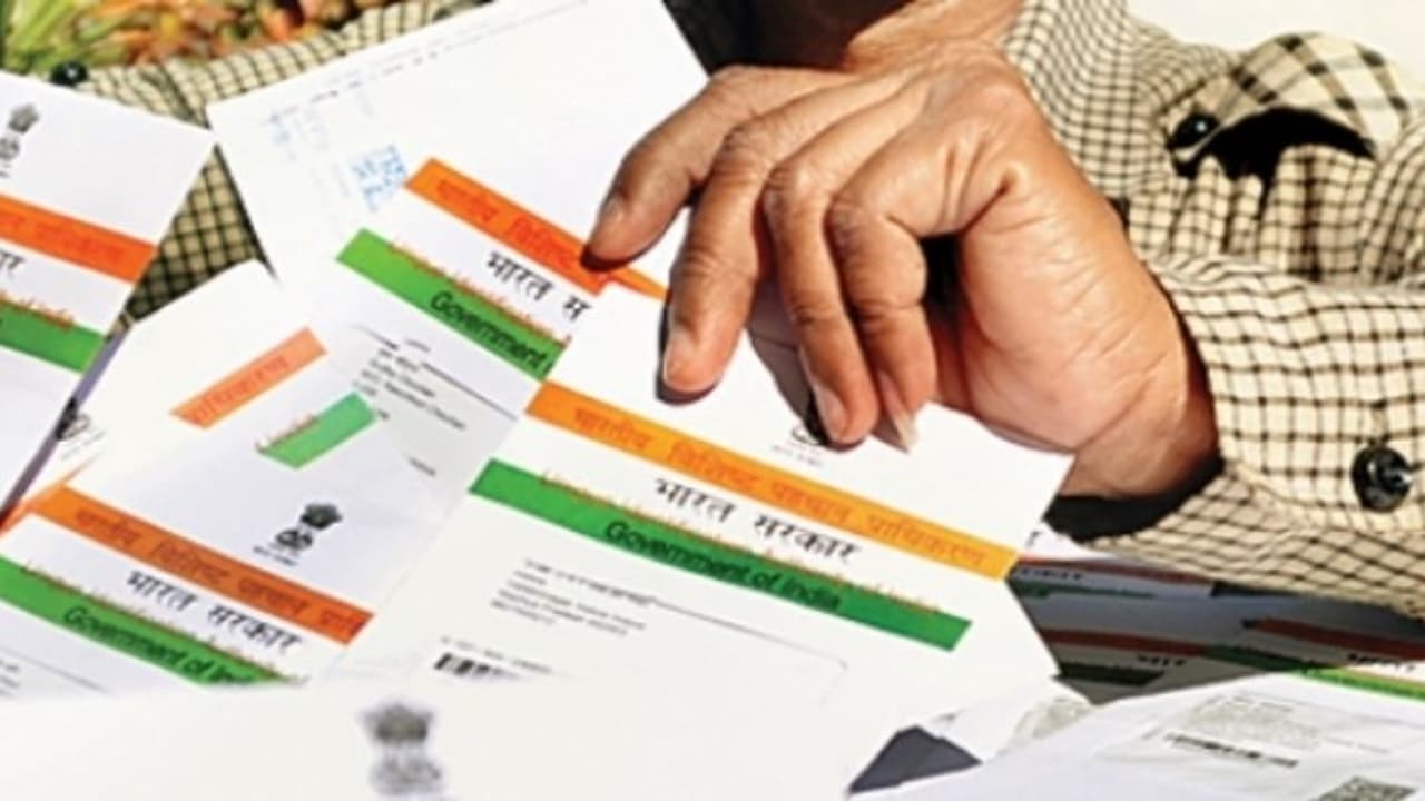 Aadhaar judgment: Justice Ashok Bhushan concurs with majority verdict, says Act doesn’t create framework for surveillance
