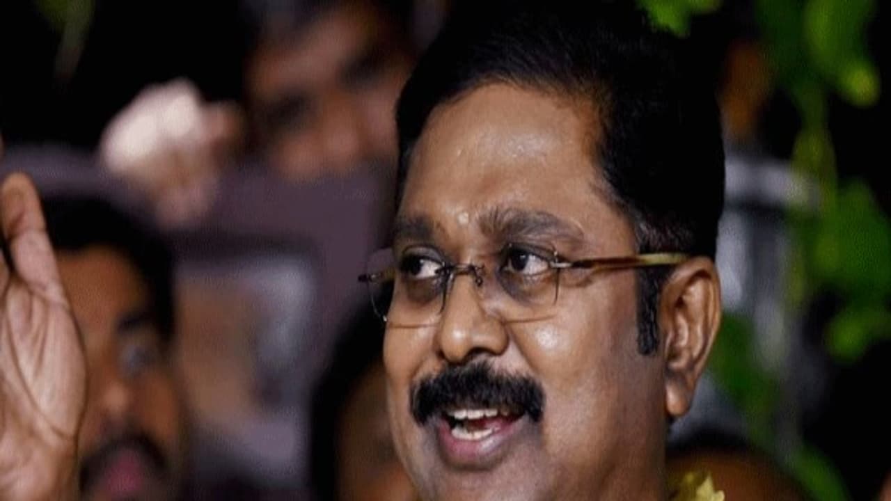 என் தலைமையை ஏற்றால் தான் கூட்டணி! தடாலடியாக அறிவித்த டி.டி.வி! காரணம் இது தான்… என் தலைமையை ஏற்றால் தான் கூட்டணி! தடாலடியாக அறிவித்த டி.டி.வி! காரணம் இது தான்…