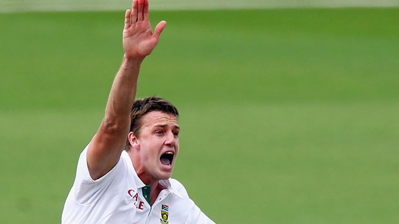 ಕೌಂಟಿ ಕ್ರಿಕೆಟ್'ನತ್ತ ಮುಖ ಮಾಡಿದ ಮಾರ್ಕೆಲ್; ಕೋಲ್ಪಾಕ್ ಒಪ್ಪಂದಕ್ಕೆ ಸಹಿ ಕೌಂಟಿ ಕ್ರಿಕೆಟ್'ನತ್ತ ಮುಖ ಮಾಡಿದ ಮಾರ್ಕೆಲ್; ಕೋಲ್ಪಾಕ್ ಒಪ್ಪಂದಕ್ಕೆ ಸಹಿ