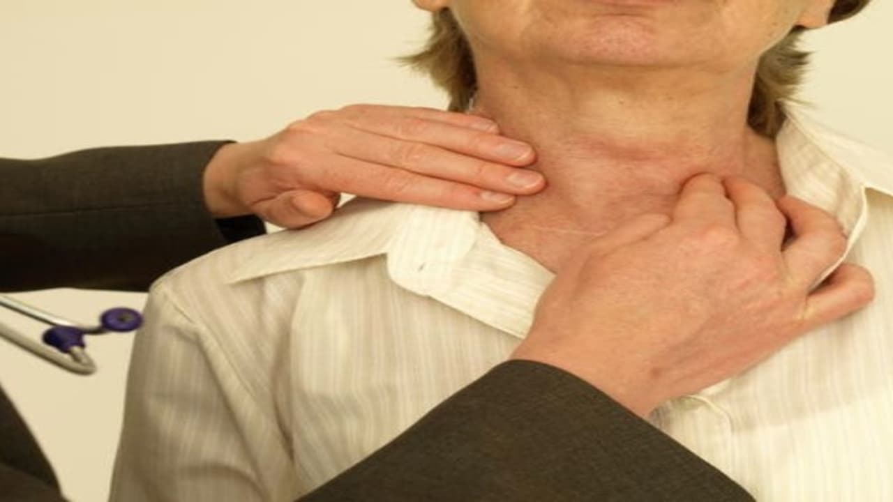 தைராய்டு பிரச்சனை உள்ள பெண்கள் சந்திக்கும் சிக்கல்கள், தீர்வுகள்... தைராய்டு பிரச்சனை உள்ள பெண்கள் சந்திக்கும் சிக்கல்கள், தீர்வுகள்...