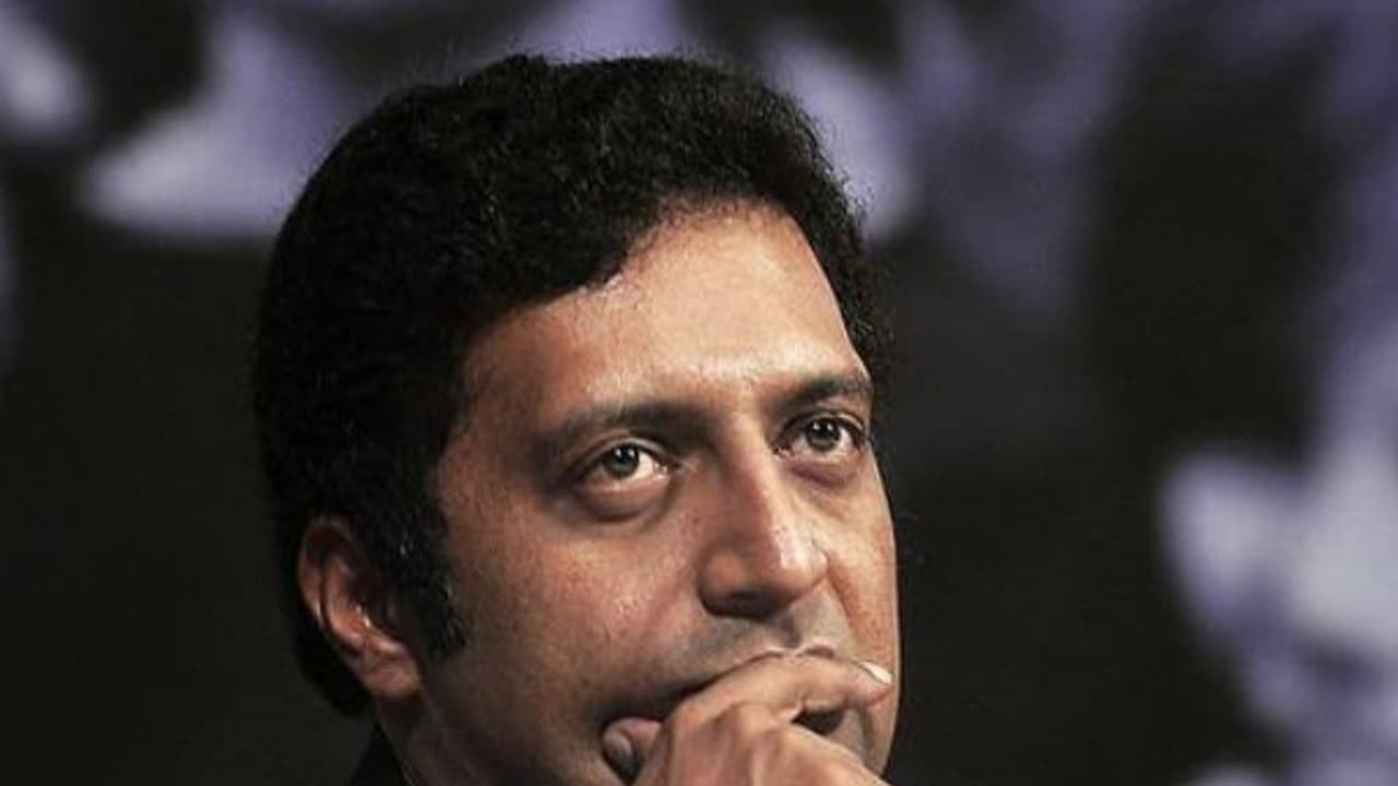 அம்மா விஷயத்தில் கடுப்பான பிரகாஷ்ராஜ்! கந்துவட்டி அன்புவை உத்தமராக்கிய சீனுராமசாமி: ஏஸியாநெட் ஜெட் நியூஸ்... அம்மா விஷயத்தில் கடுப்பான பிரகாஷ்ராஜ்! கந்துவட்டி அன்புவை உத்தமராக்கிய சீனுராமசாமி: ஏஸியாநெட் ஜெட் நியூஸ்...