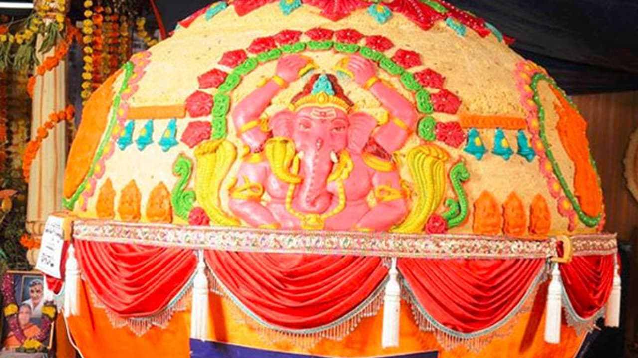 మళ్లీ ఫిలింనగర్ కే తాపేశ్వరం లడ్డు మళ్లీ ఫిలింనగర్ కే తాపేశ్వరం లడ్డు