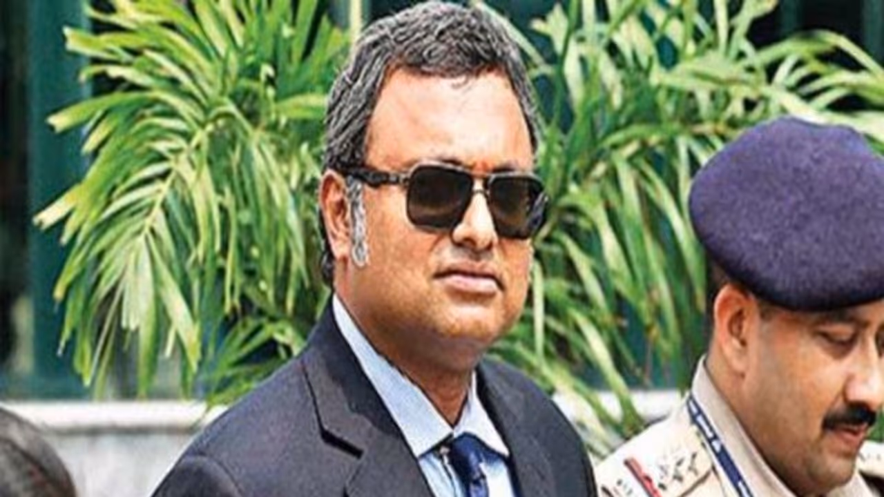 கார்த்திக் சிதம்பரத்தை விசாரித்ததில் பல திடுக்கிடும் தகவல் சிபிஐ அதிரடி...! கார்த்திக் சிதம்பரத்தை விசாரித்ததில் பல திடுக்கிடும் தகவல் சிபிஐ அதிரடி...!