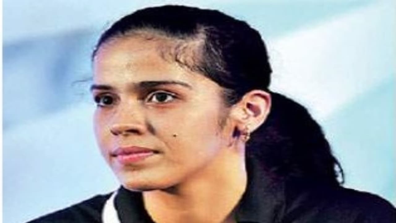 சீன ஓபன் பாட்மிண்டன்: அசத்தலான ஆட்டத்தால் அடுத்த சுற்றுக்கு முன்னேறினார் சாய்னா... சீன ஓபன் பாட்மிண்டன்: அசத்தலான ஆட்டத்தால் அடுத்த சுற்றுக்கு முன்னேறினார் சாய்னா...