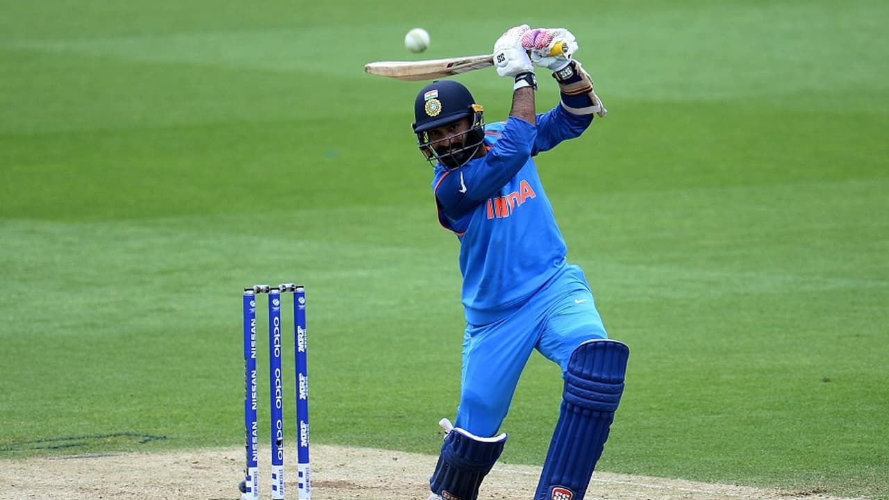 ലോകകപ്പ് സെമിഫൈനലിലെ ബാറ്റിംഗ് പ്രമോഷന് അത്ഭുതപ്പെടുത്തിയെന്ന് ദിനേശ് കാര്ത്തിക്ക് ലോകകപ്പ് സെമിഫൈനലിലെ ബാറ്റിംഗ് പ്രമോഷന് അത്ഭുതപ്പെടുത്തിയെന്ന് ദിനേശ് കാര്ത്തിക്ക്