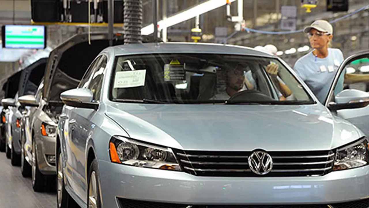 एक परिवार में दो कारों का बढ़ रहा ट्रेंड, Volkswagen की Das Welt Auto Brand से खरीदें बेहद सस्ती कारें एक परिवार में दो कारों का बढ़ रहा ट्रेंड, Volkswagen की Das Welt Auto Brand से खरीदें बेहद सस्ती कारें