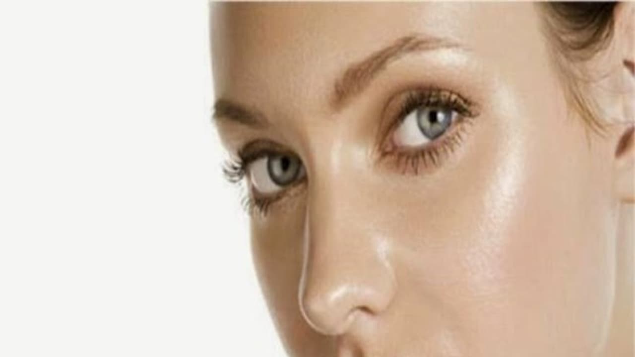 முகம் பிசுபிசுப்பாக இருக்கிறதா? கவலை வேண்டாம் இந்த டிப்ஸ் முழுக்க முழுக்க உங்களுக்குதான்... முகம் பிசுபிசுப்பாக இருக்கிறதா? கவலை வேண்டாம் இந்த டிப்ஸ் முழுக்க முழுக்க உங்களுக்குதான்...