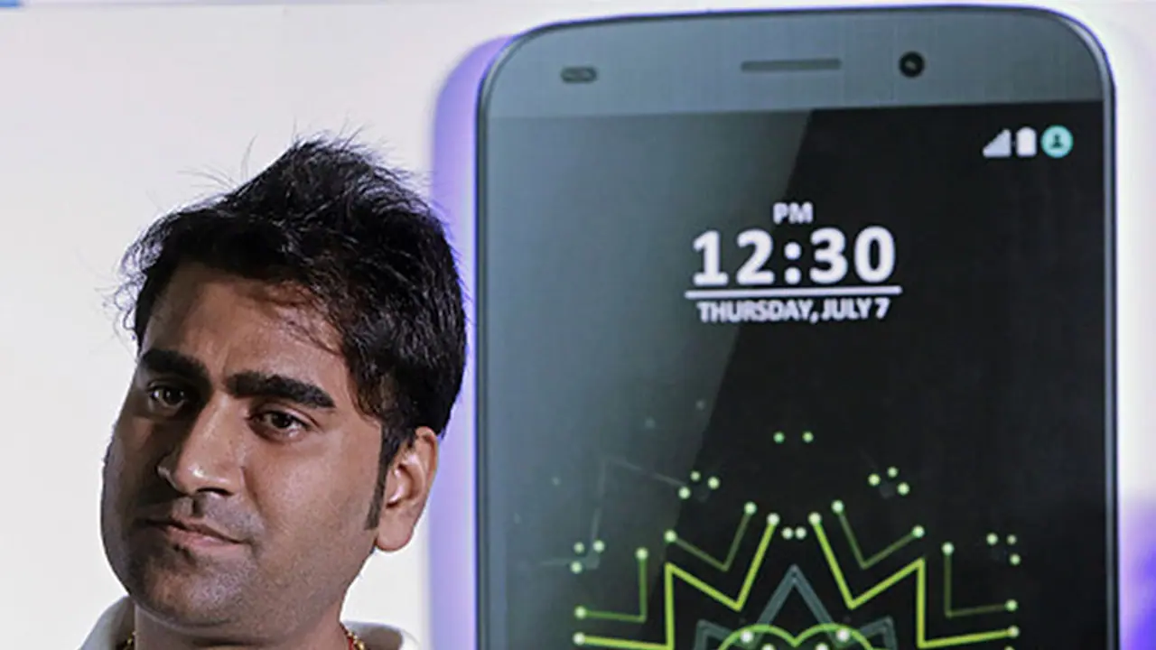 Freedom 251 phone: MD Mohit Goel who promised Rs 251 phone detained for fraud Freedom 251 phone: MD Mohit Goel who promised Rs 251 phone detained for fraud