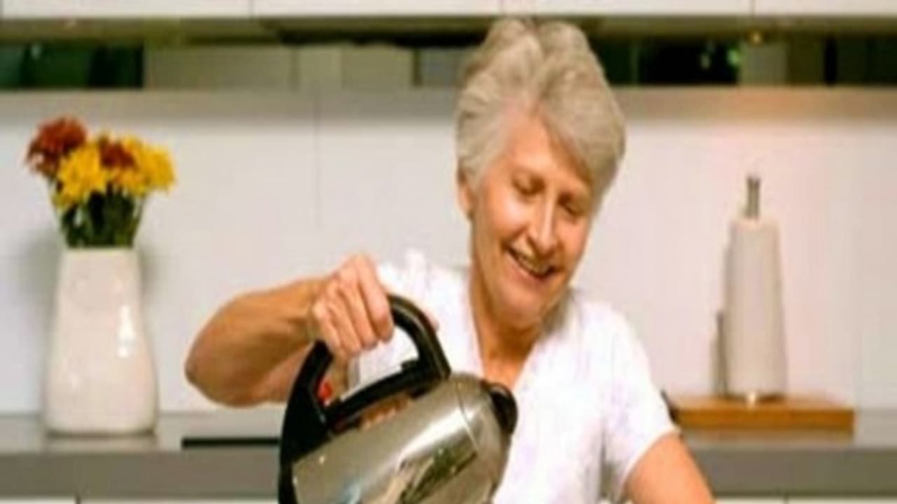 வெந்நீரை குடிப்பதால் இவ்வளவு நன்மைகள் உங்களுக்கு இலவசமாக கிடைக்கும்… வெந்நீரை குடிப்பதால் இவ்வளவு நன்மைகள் உங்களுக்கு இலவசமாக கிடைக்கும்…