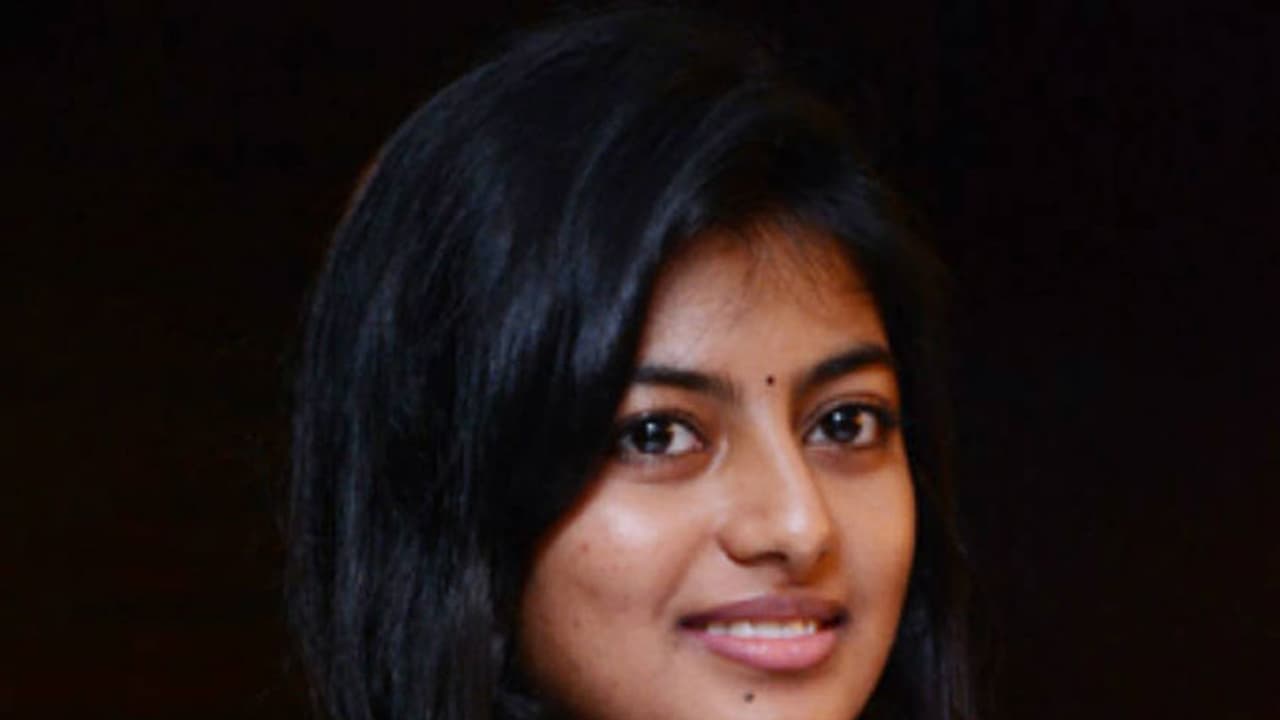 സംവിധായകര് ശരീര പ്രദര്ശനം നടത്താന് നിര്ബന്ധിക്കുന്നുവെന്ന് നടി ആനന്ദി സംവിധായകര് ശരീര പ്രദര്ശനം നടത്താന് നിര്ബന്ധിക്കുന്നുവെന്ന് നടി ആനന്ദി