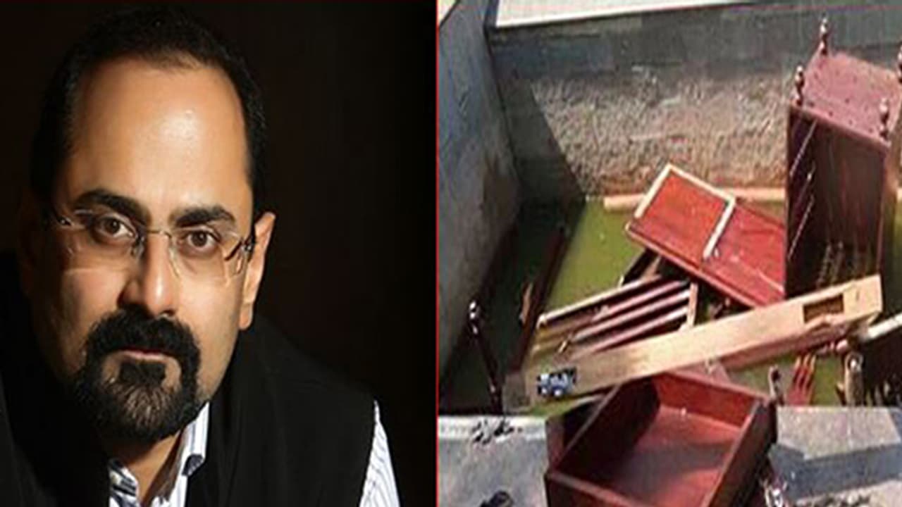 ಪತ್ರಿಕೋದ್ಯಮದ ವಿರುದ್ಧ ಕಮ್ಯುನಿಸ್ಟ್ ದಾಳಿ..! ಸಚಿವರ ಬಣ್ಣ ಬಯಲು ಮಾಡಿದ್ದಕ್ಕೆ ಒತ್ತುವರಿ ಆರೋಪ..! ಪತ್ರಿಕೋದ್ಯಮದ ವಿರುದ್ಧ ಕಮ್ಯುನಿಸ್ಟ್ ದಾಳಿ..! ಸಚಿವರ ಬಣ್ಣ ಬಯಲು ಮಾಡಿದ್ದಕ್ಕೆ ಒತ್ತುವರಿ ಆರೋಪ..!