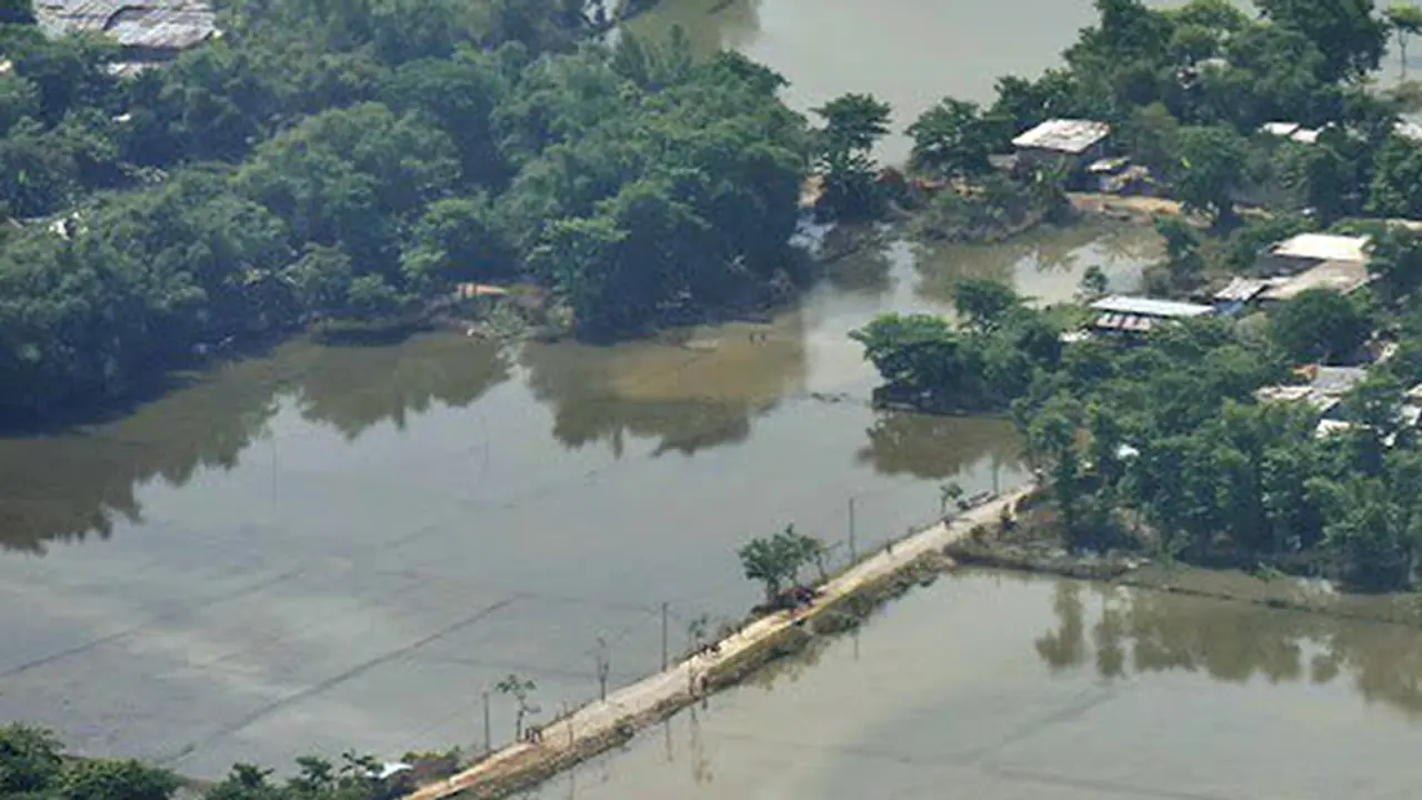 Bihar floods: Death toll stands at 127; light to heavy rainfall likely