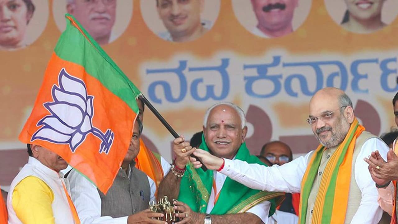 ಬಿಜೆಪಿ ಪರಿವರ್ತನಾ ಯಾತ್ರೆಯಲ್ಲಿ ಅಧ್ವಾನ; ಖಾಲಿ ಖಾಲಿ ಕುರ್ಚಿಗಳದ್ದೇ ಕಾರುಬಾರು!