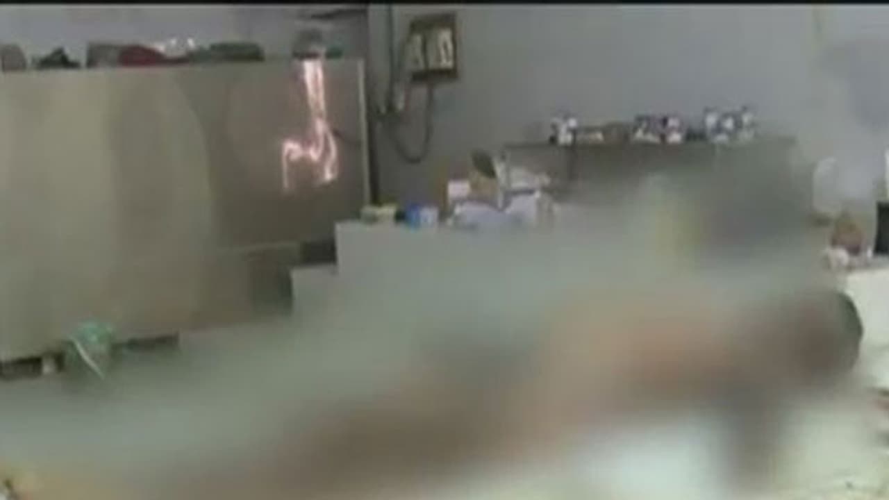 Man hangs 8 year old daughter, then commits suicide Man hangs 8 year old daughter, then commits suicide