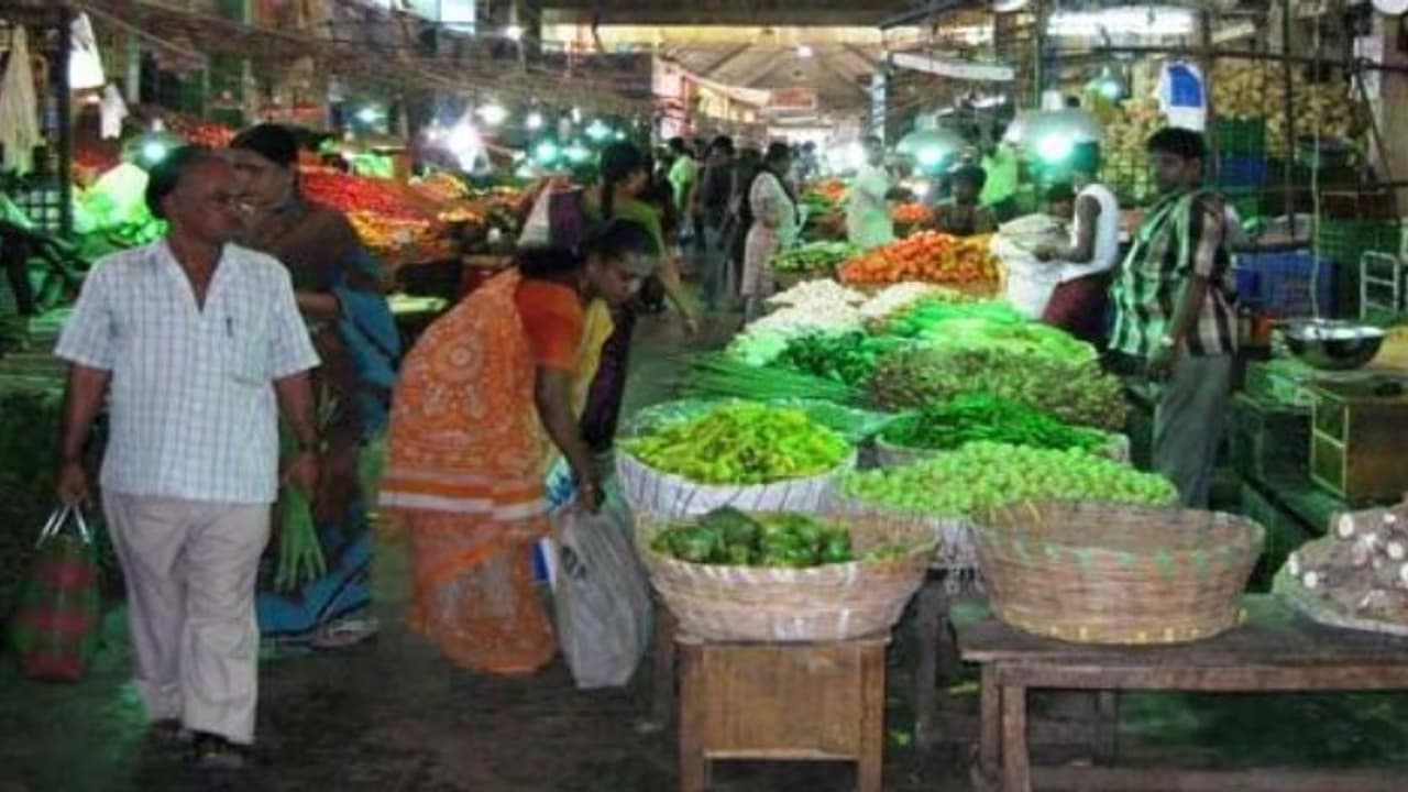 சில்லரை வணிகத் தடையை மறுபரிசீலனை செய்யுங்கள்.. அரசுக்கு வணிகர் சங்கங்களின் பாதுகாப்பு பேரவை வலியுறுத்தல்.