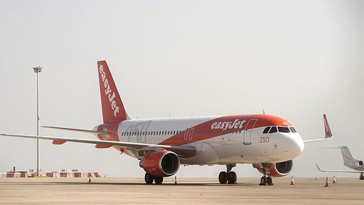 Indian origin Muslim siblings deplaned over IS allegations Indian origin Muslim siblings deplaned over IS allegations