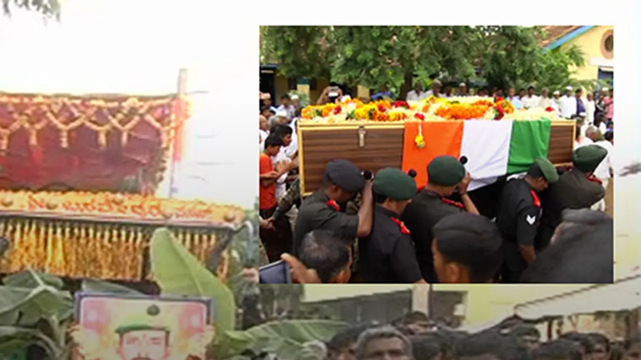 Martyrs Subedar Hasansab, Sepoy Basappa Patil laid to rest Martyrs Subedar Hasansab, Sepoy Basappa Patil laid to rest