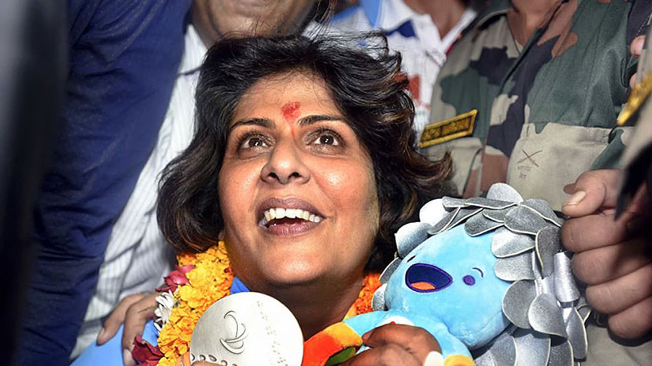 Silver medallist Deepa Malik alleges 'rude' behaviour by Vistara Airlines staff Silver medallist Deepa Malik alleges 'rude' behaviour by Vistara Airlines staff
