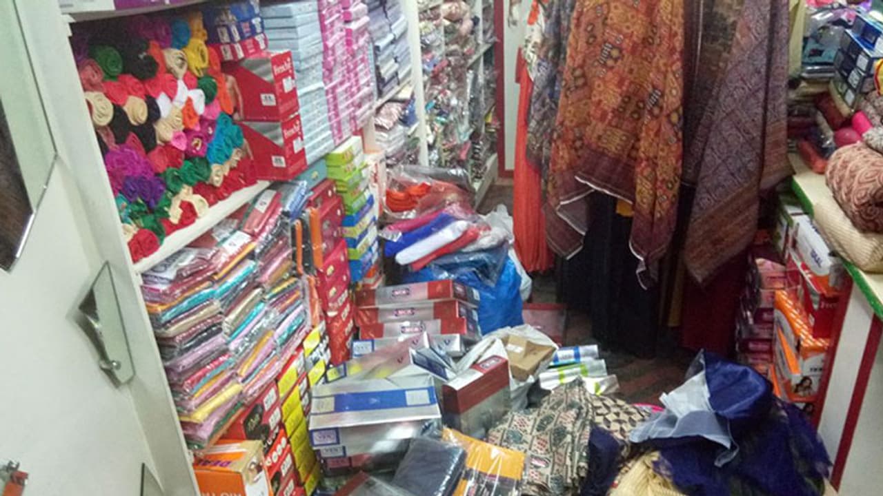 സാമൂഹ്യ വിരുദ്ധര് കട അക്രമിച്ചു; ഒമ്പത് പേര്ക്കെതിരെ കേസ് സാമൂഹ്യ വിരുദ്ധര് കട അക്രമിച്ചു; ഒമ്പത് പേര്ക്കെതിരെ കേസ്