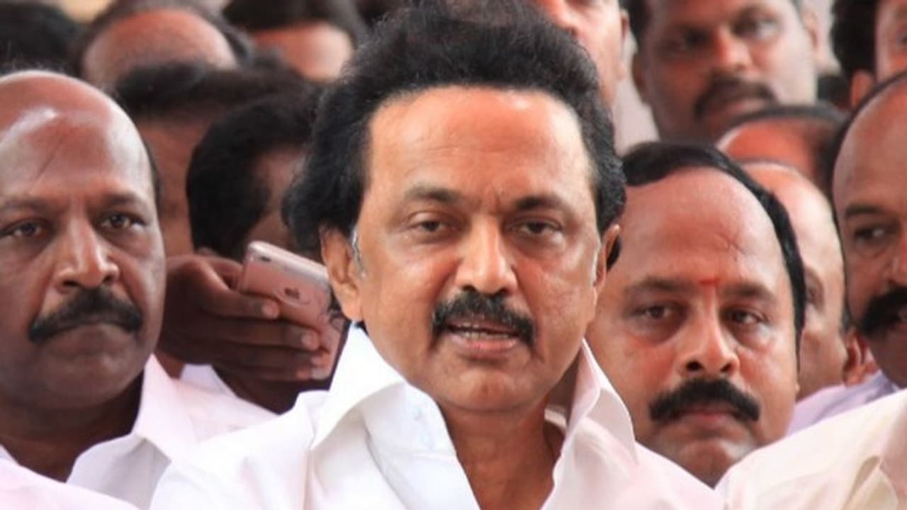 செயலிழந்த எடப்பாடி அரசு, தமிழக நலனில் அக்கறை இல்லாத மத்திய அரசு!! ஸ்டாலின் விமர்சனம் செயலிழந்த எடப்பாடி அரசு, தமிழக நலனில் அக்கறை இல்லாத மத்திய அரசு!! ஸ்டாலின் விமர்சனம்