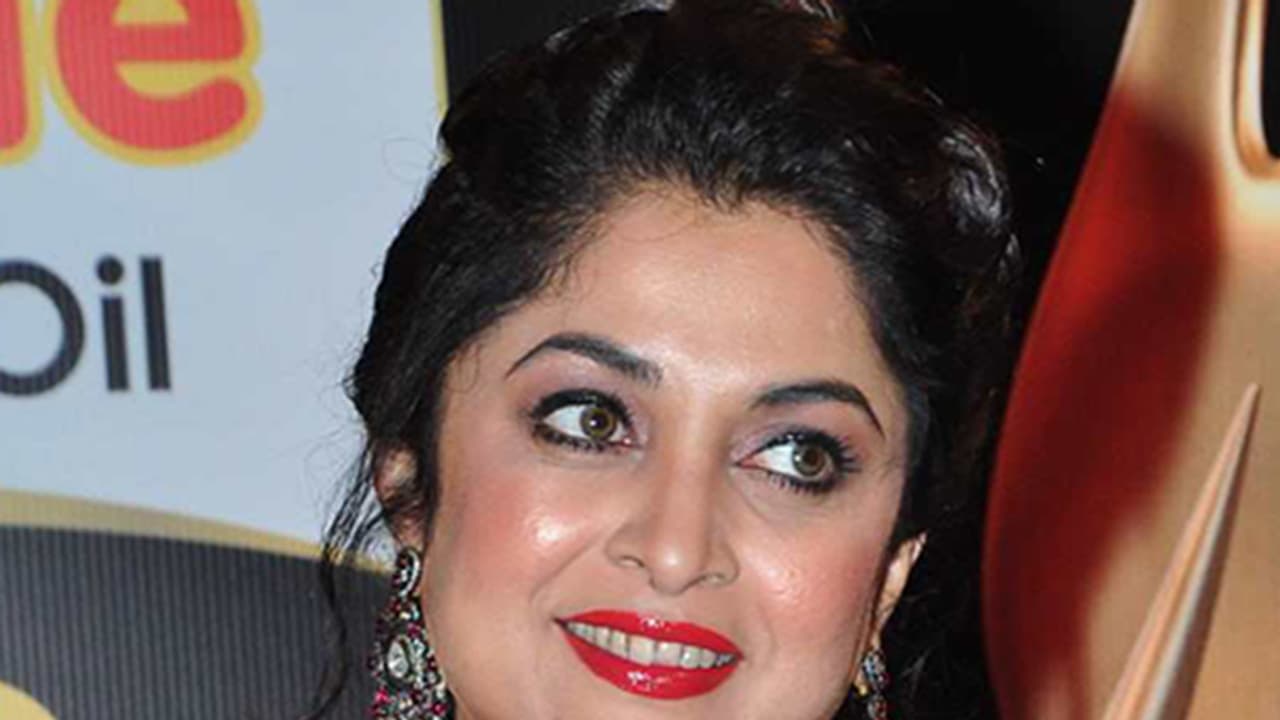 వెబ్ సీరిస్ లో రమ్యకృష్ణ.. డైరక్టర్ ఎవరో తెలిస్తే ఆశ్చర్యపోతారు వెబ్ సీరిస్ లో రమ్యకృష్ణ.. డైరక్టర్ ఎవరో తెలిస్తే ఆశ్చర్యపోతారు