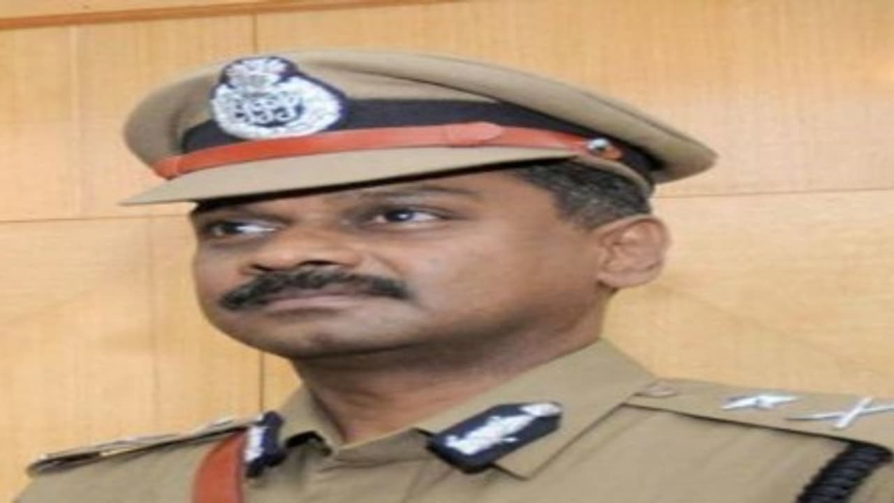 குற்ற சம்பவங்கள் முழுமையாக தடுக்கப்படும் கமிஷனர் ஏ.கே.விஸ்வநாதன் தகவல்... குற்ற சம்பவங்கள் முழுமையாக தடுக்கப்படும் கமிஷனர் ஏ.கே.விஸ்வநாதன் தகவல்...