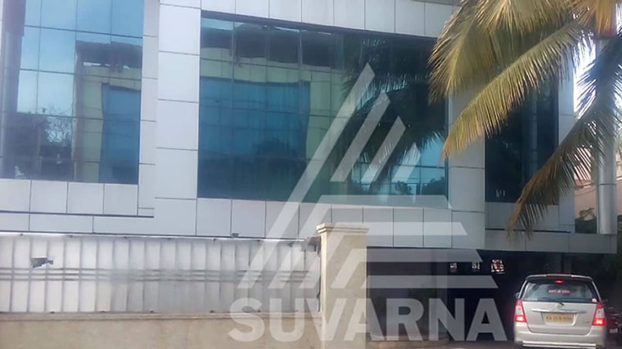 ಜನಾರ್ದನರೆಡ್ಡಿಗೆ ಐಟಿ ಶಾಕ್ ಜನಾರ್ದನರೆಡ್ಡಿಗೆ ಐಟಿ ಶಾಕ್