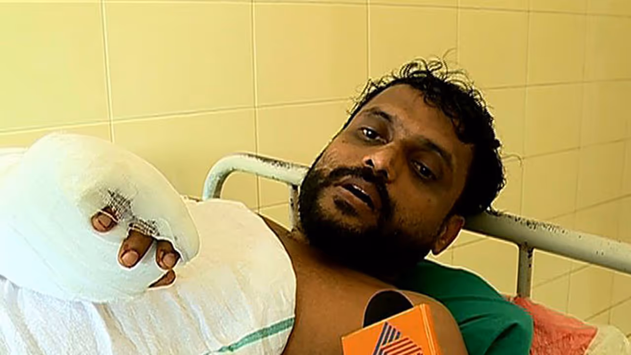 വെട്ടിയ സംഘത്തിൽ ആകാശ് തില്ലങ്കേരി ഇല്ല: ഷുഹൈബിനു ഒപ്പം വെട്ടേറ്റ നൗഷാദ് വെട്ടിയ സംഘത്തിൽ ആകാശ് തില്ലങ്കേരി ഇല്ല: ഷുഹൈബിനു ഒപ്പം വെട്ടേറ്റ നൗഷാദ്