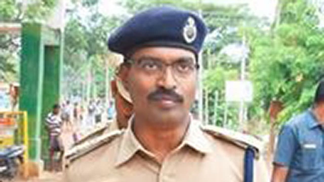 ఈ ఎస్పీని కర్నూలు మర్చిపోవడం కష్టం ఈ ఎస్పీని కర్నూలు మర్చిపోవడం కష్టం