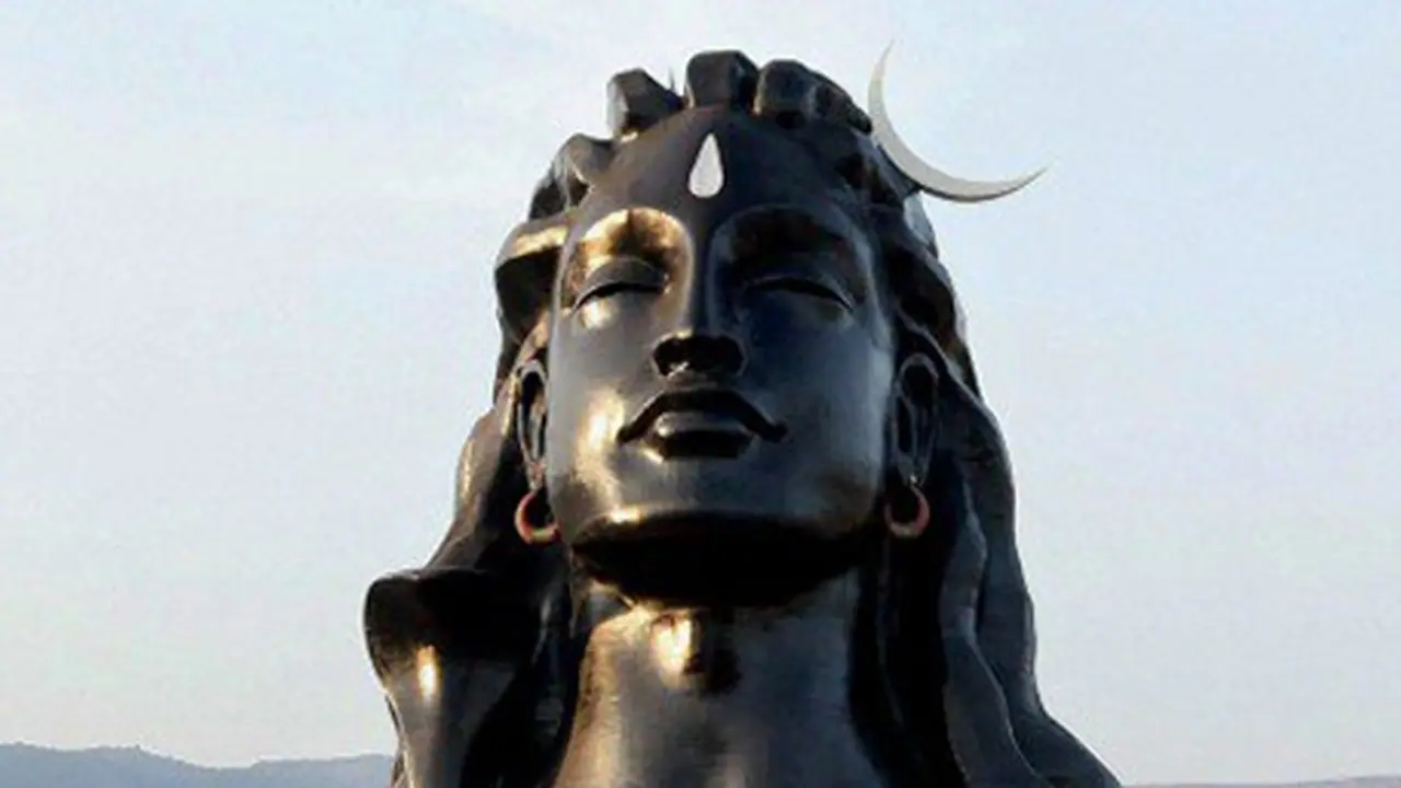 কবে হবে শ্রাবণ মাসের পূর্ণিমা, জেনে নিন এর পূজা পদ্ধতি ও ধর্মীয় গুরুত্ব কবে হবে শ্রাবণ মাসের পূর্ণিমা, জেনে নিন এর পূজা পদ্ধতি ও ধর্মীয় গুরুত্ব