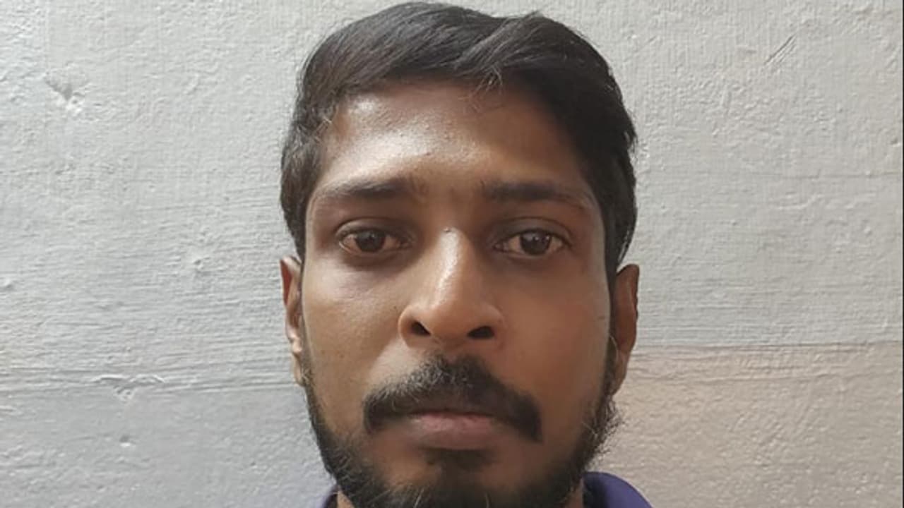 രണ്ട് കിലോഗ്രാം കഞ്ചാവുമായി യുവാവ് പിടിയില് രണ്ട് കിലോഗ്രാം കഞ്ചാവുമായി യുവാവ് പിടിയില്